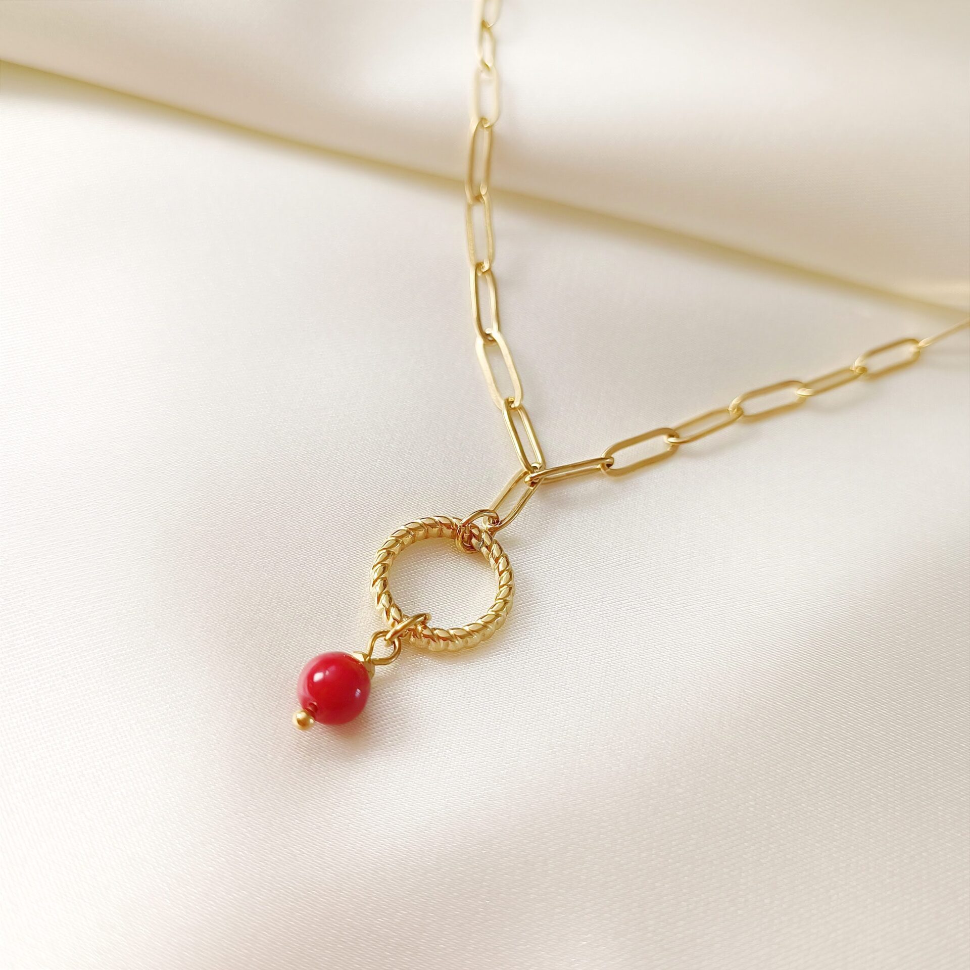 1729090599835 Łańcuszek - czerwony koral