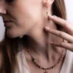 Kolczyki z kamieniem słonecznym i rzecznym