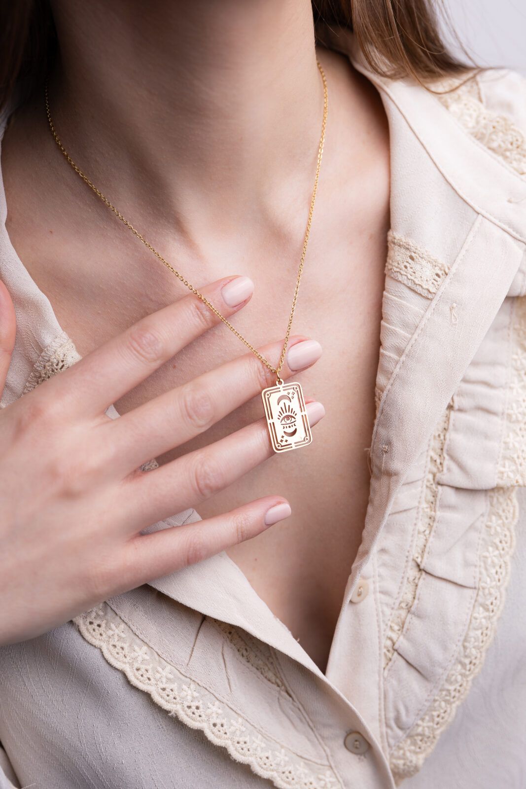 2I9A0778 Łańcuszek - karta z okiem