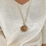 Sekretnik słońce z kamieniami