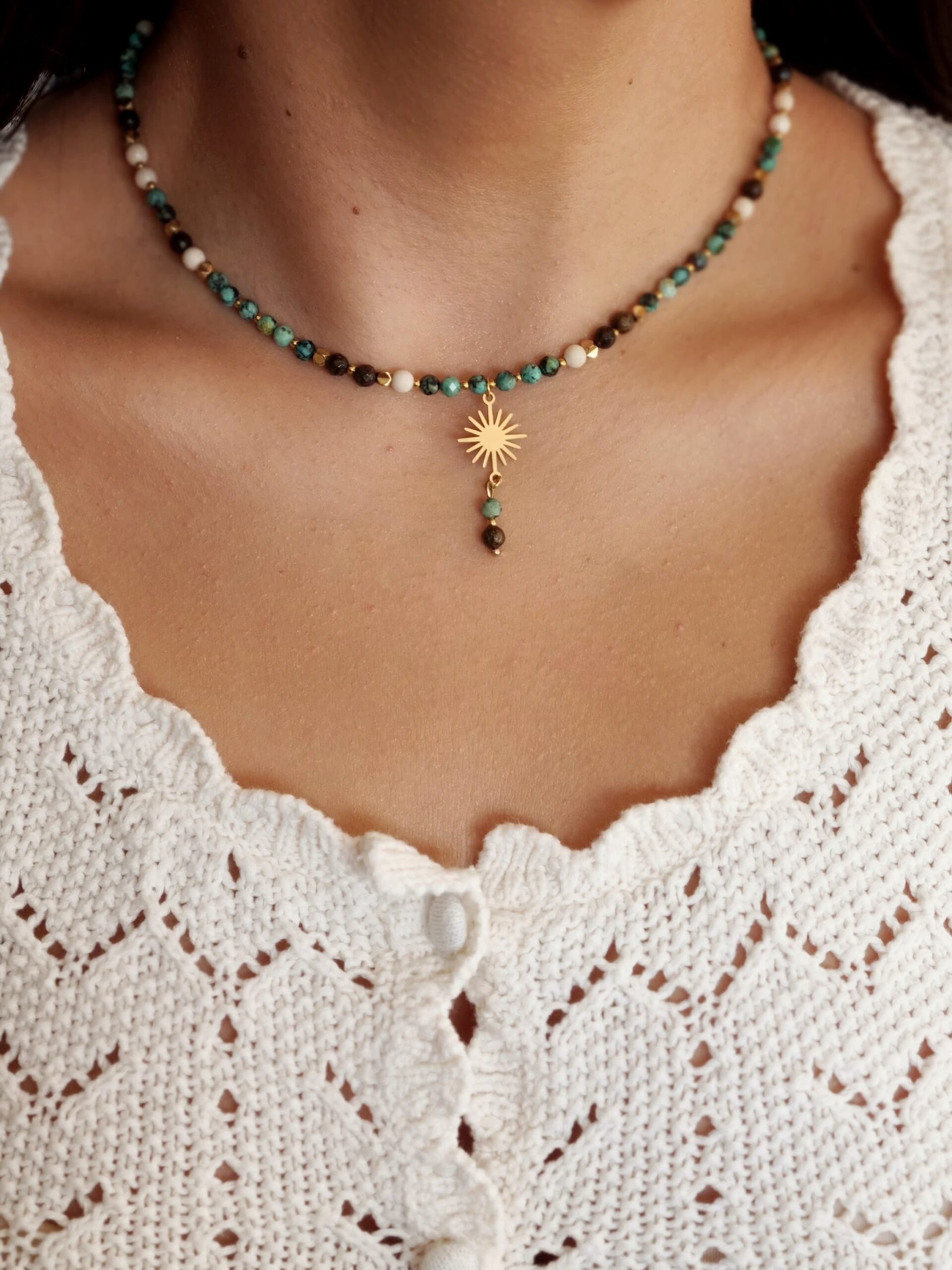 1000042975 Naszyjnik EIRENE