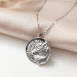Łańcuszek - amulet z wilkiem