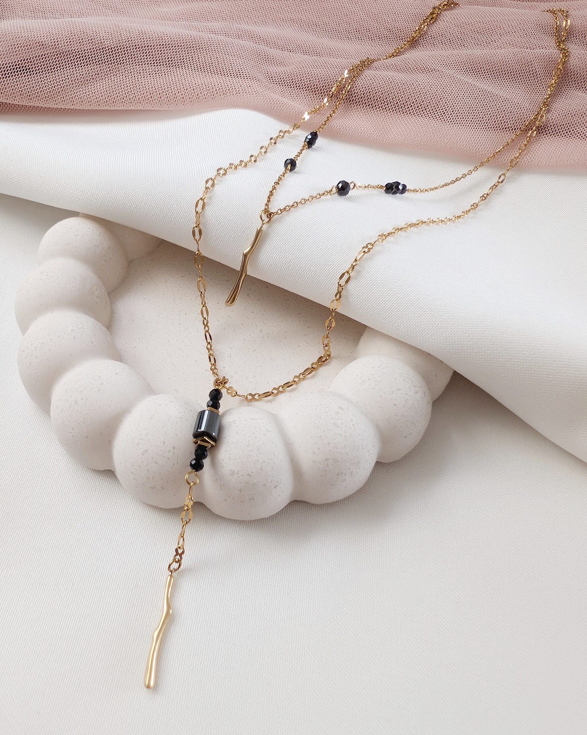 1000058536 Podwójny naszyjnik BLACK ESSENCE - długi