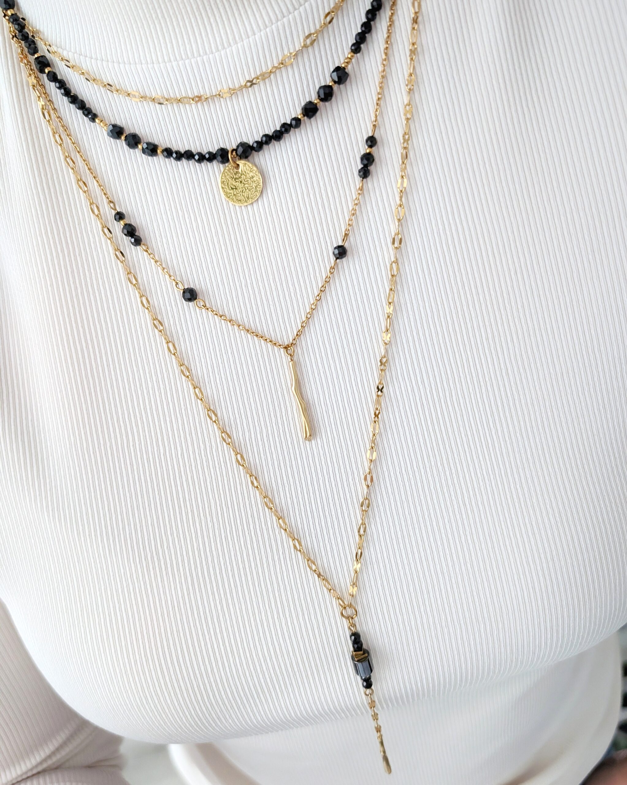 1000062097 Podwójny naszyjnik BLACK ESSENCE - długi