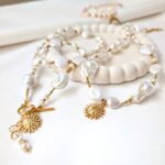 Naszyjnik z nieregularnych pereł