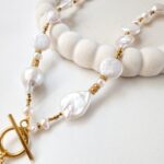 Naszyjnik z nieregularnych pereł