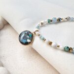 Unikatowe naszyjniki z niebieskimi kamieniami