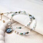 Unikatowe naszyjniki z niebieskimi kamieniami