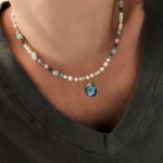 Unikatowe naszyjniki z niebieskimi kamieniami